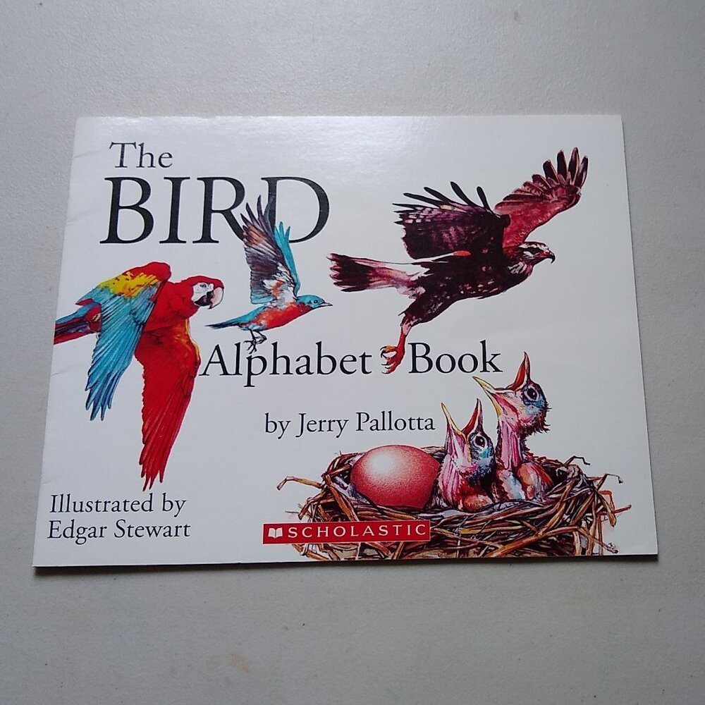 The Bird Alphabet Book by Jerry Pallotta New